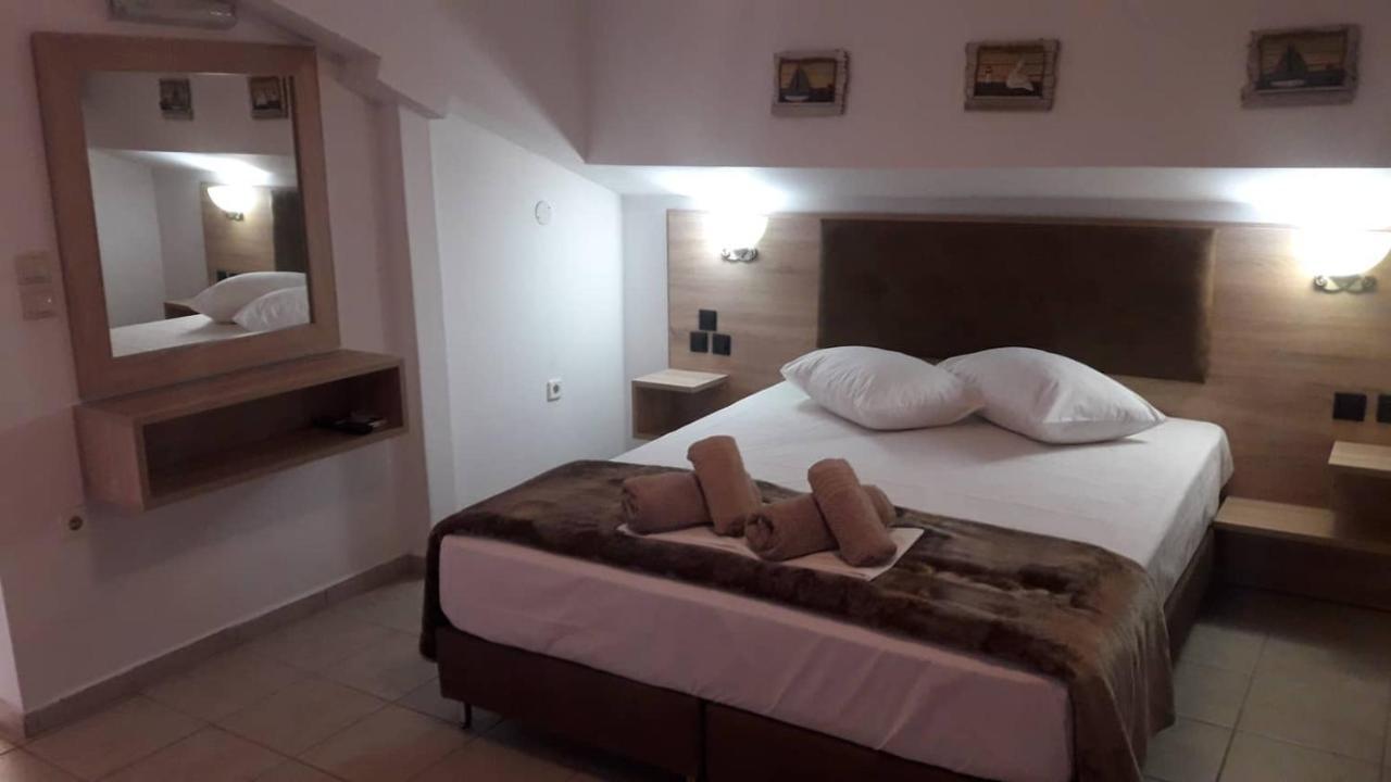 Psarou Apartments Paralía Skotínis Bagian luar foto